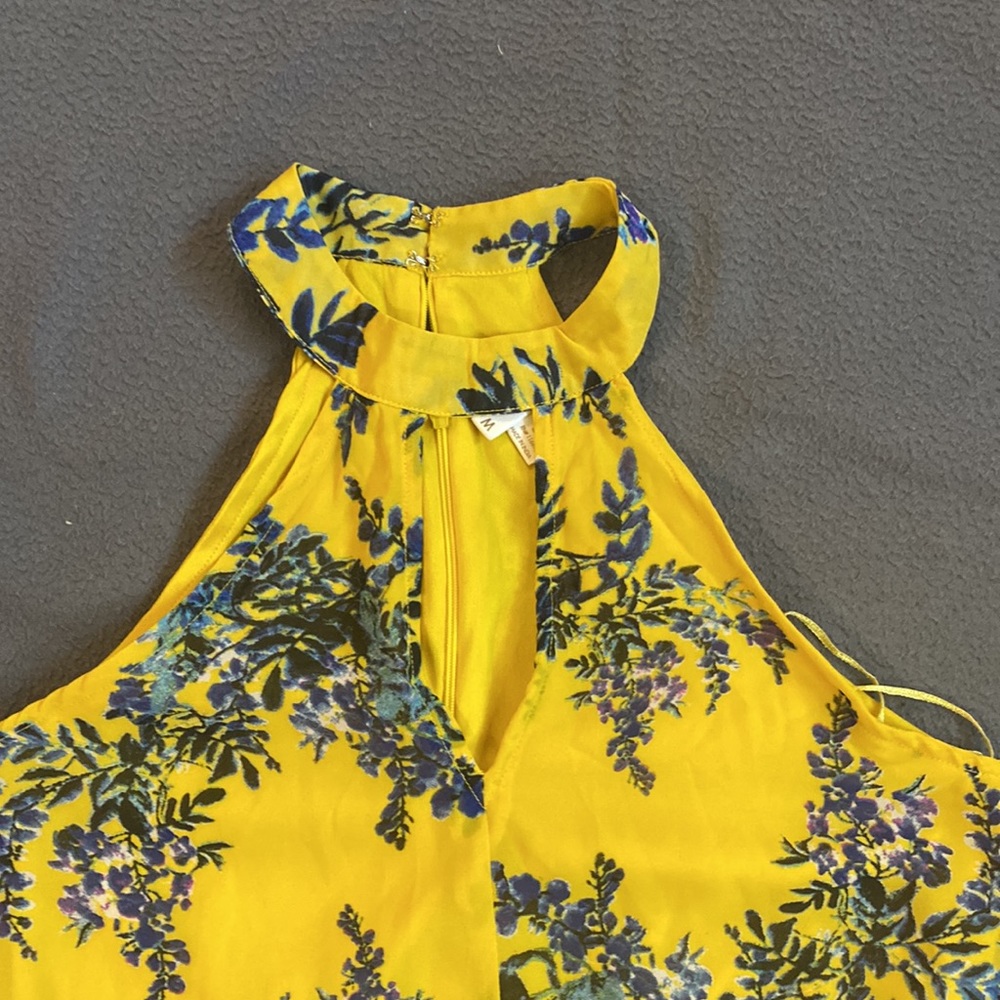 Japan | woman’s Razorback Tank Top | Size M - Picture 2 of 5